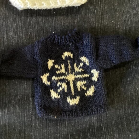 7 Stuffed Animal/Doll Knitted Sweaters - Picture 14 of 16